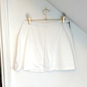 WEWOREWHAT Optic White Pull-on Built-Shorts Active Tennis Skort NEW Size L